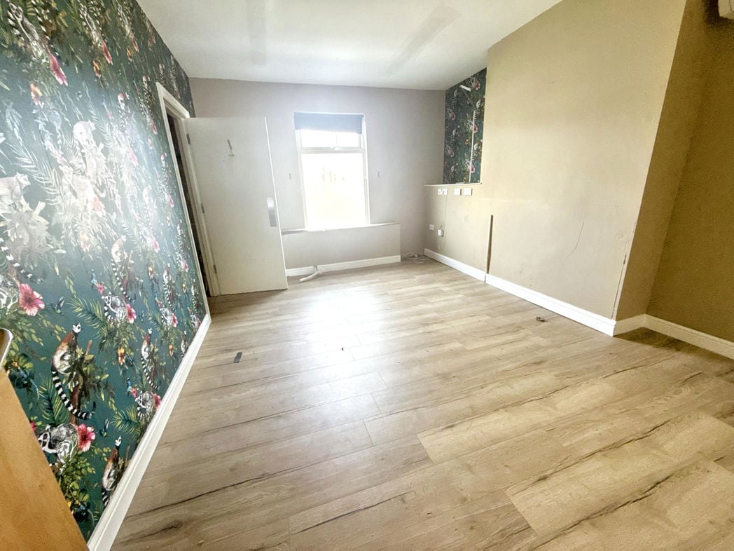 Property image 10 of 19