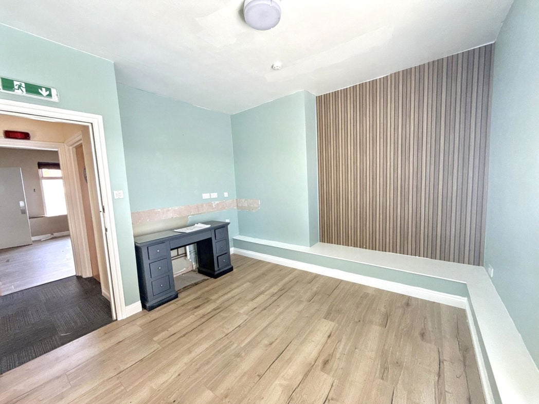 Property image 2 of 19