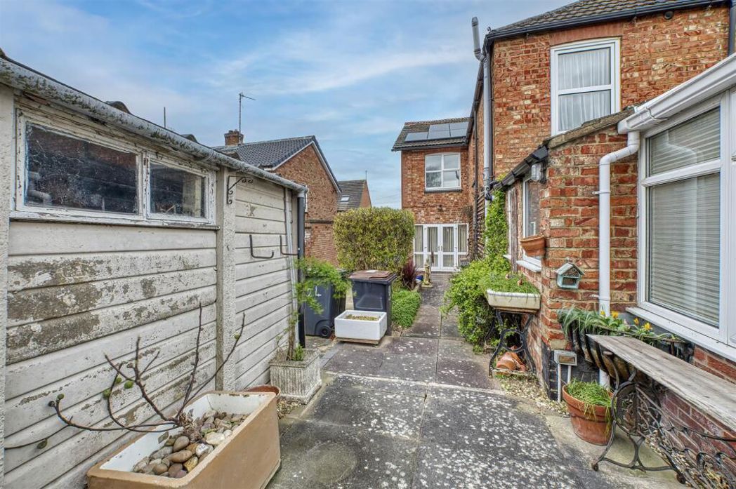 Property image 12 of 20