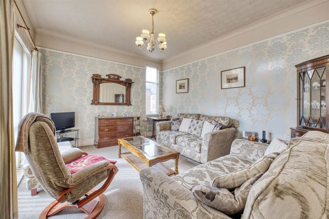 Property image 2 of 20