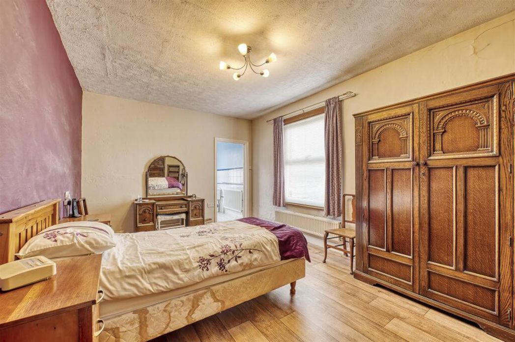 Property image 10 of 20