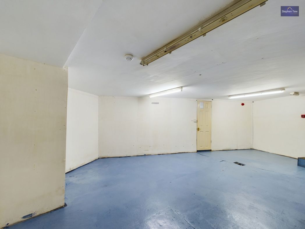 Property image 6 of 24