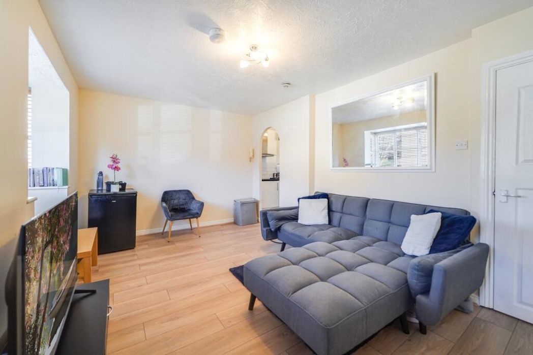 Property image 1 of 8