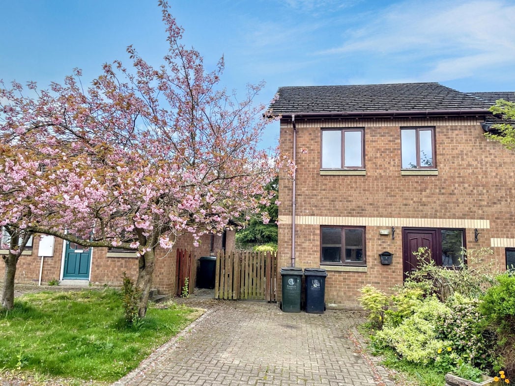 Property image 1 of 9