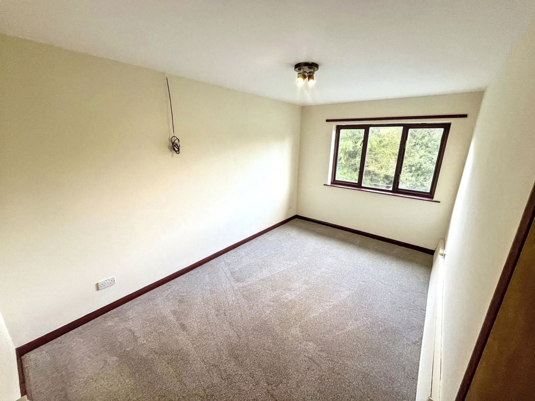 Property image 7 of 9