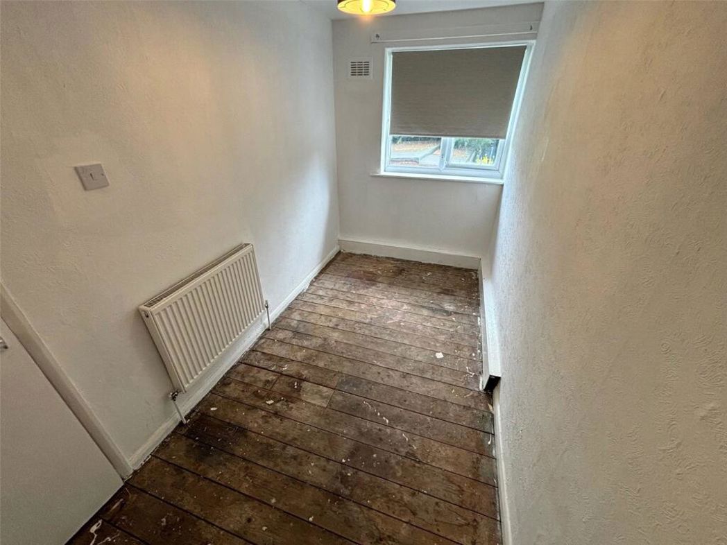 Property image 11 of 14