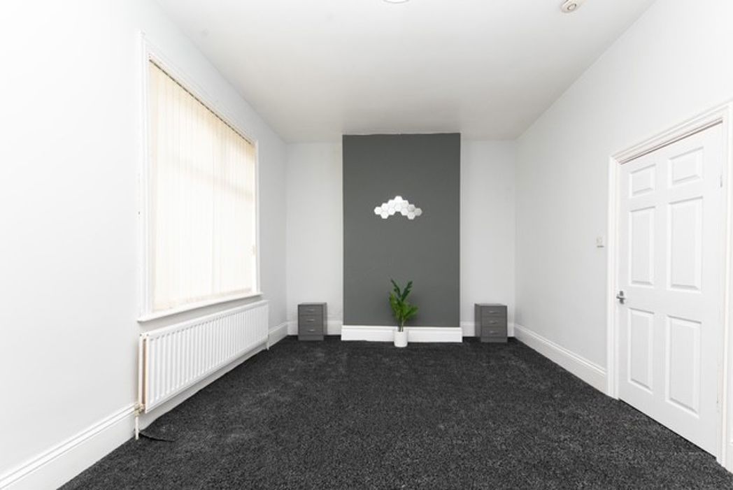 Property image 11 of 18