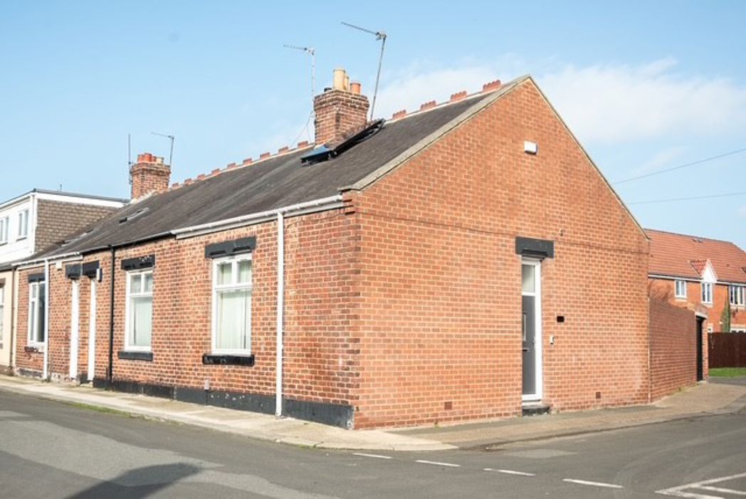 Property image 1 of 18