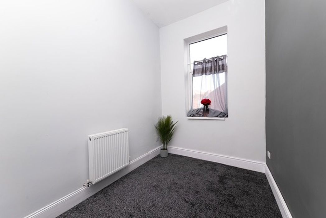 Property image 12 of 18