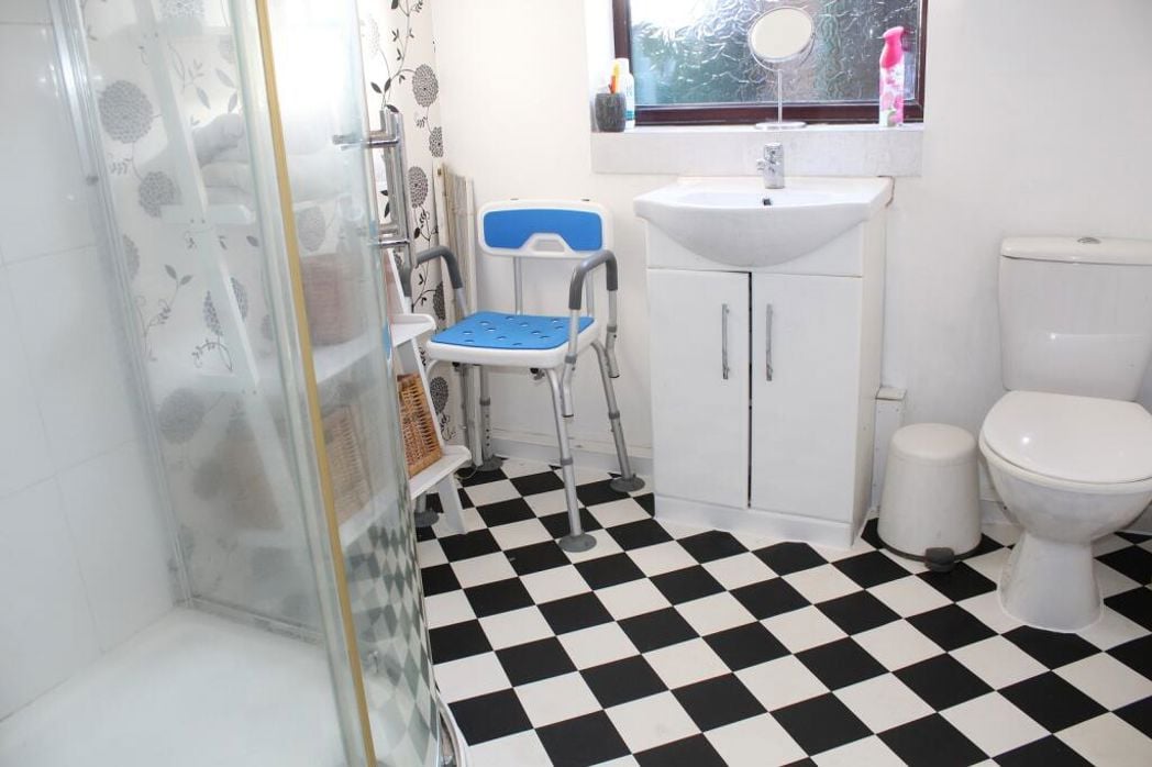 121, Ripley, Derbyshire, DE5 8JE