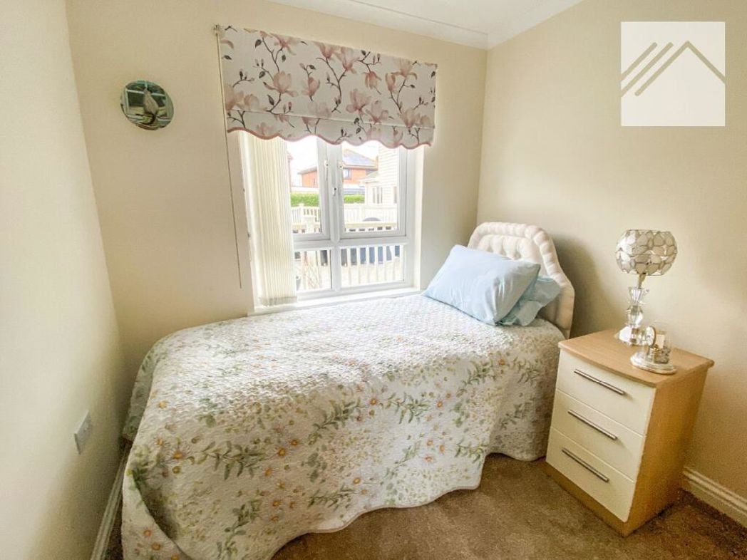 Property image 6 of 11