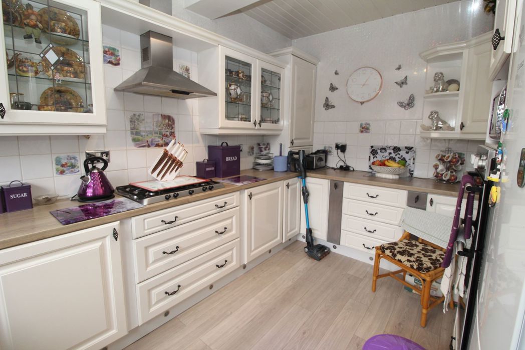 Property image 9 of 13