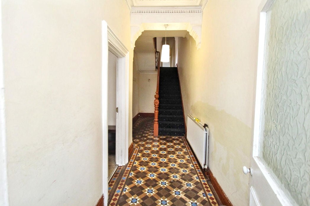 Property image 2 of 16