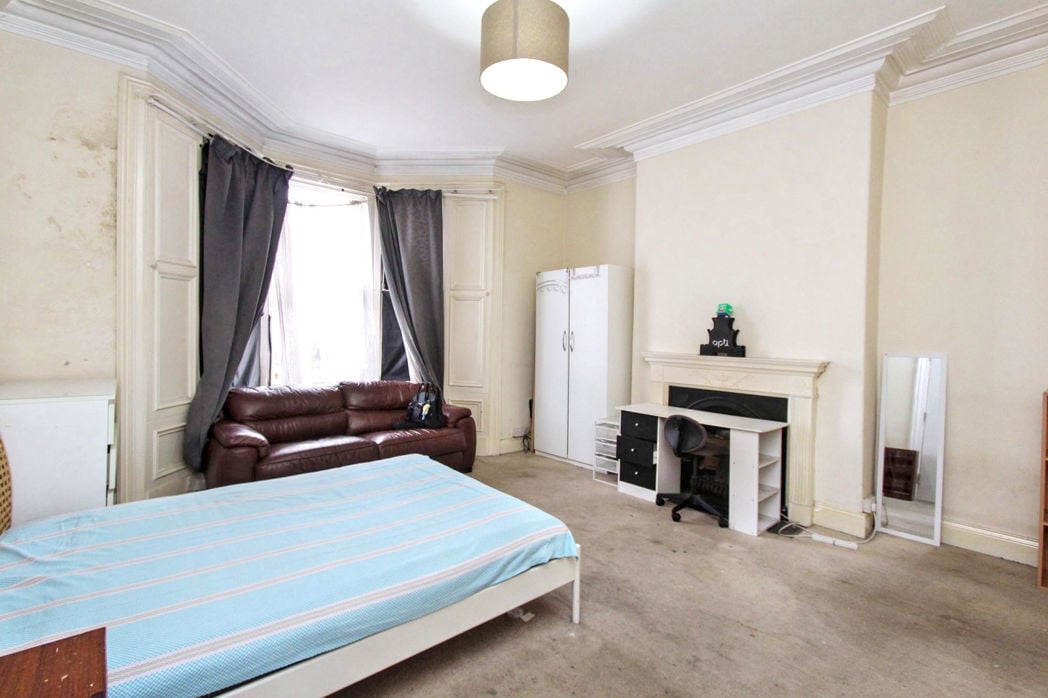 Property image 3 of 16