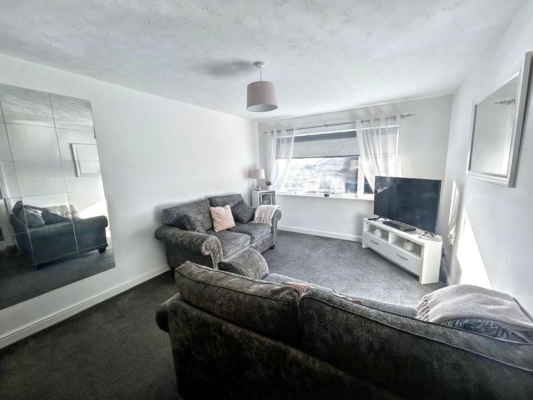 Property image 2 of 6
