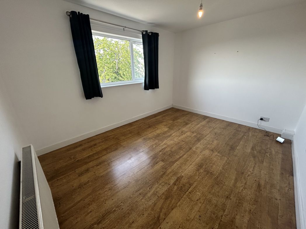 Property image 4 of 8