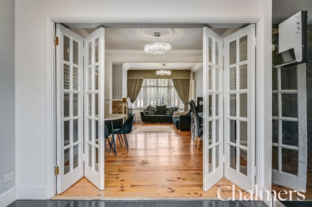Property image 3 of 20