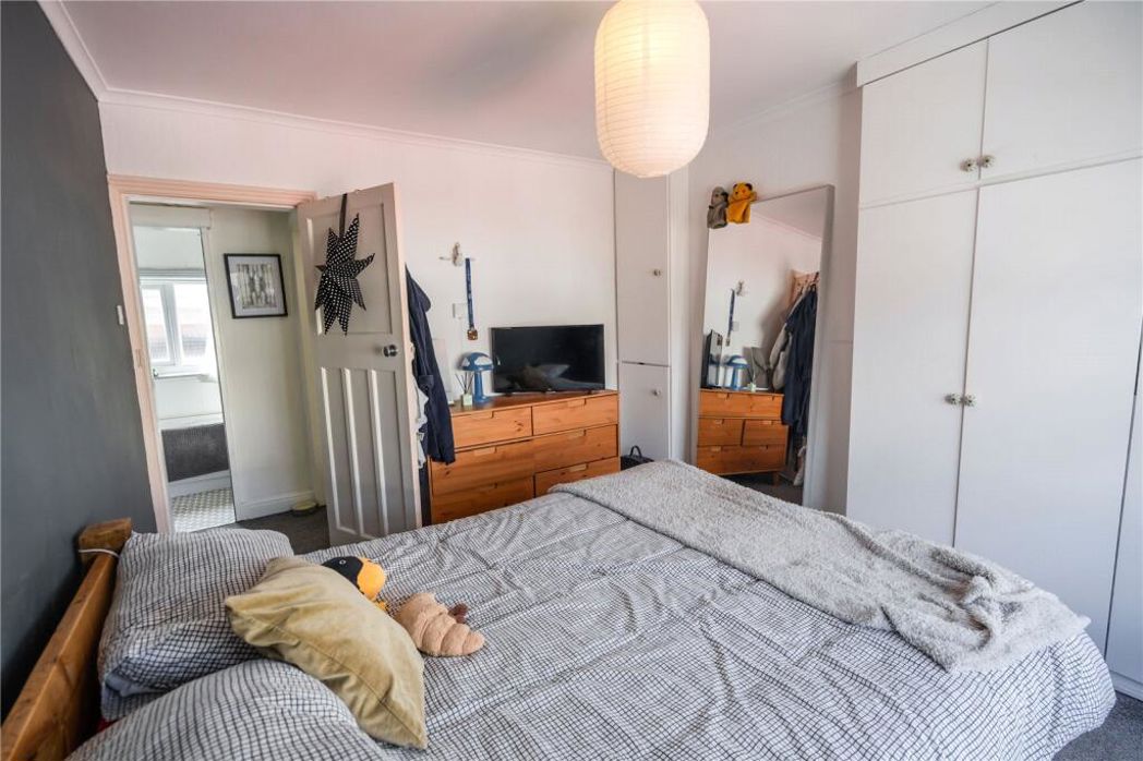 Property image 10 of 17