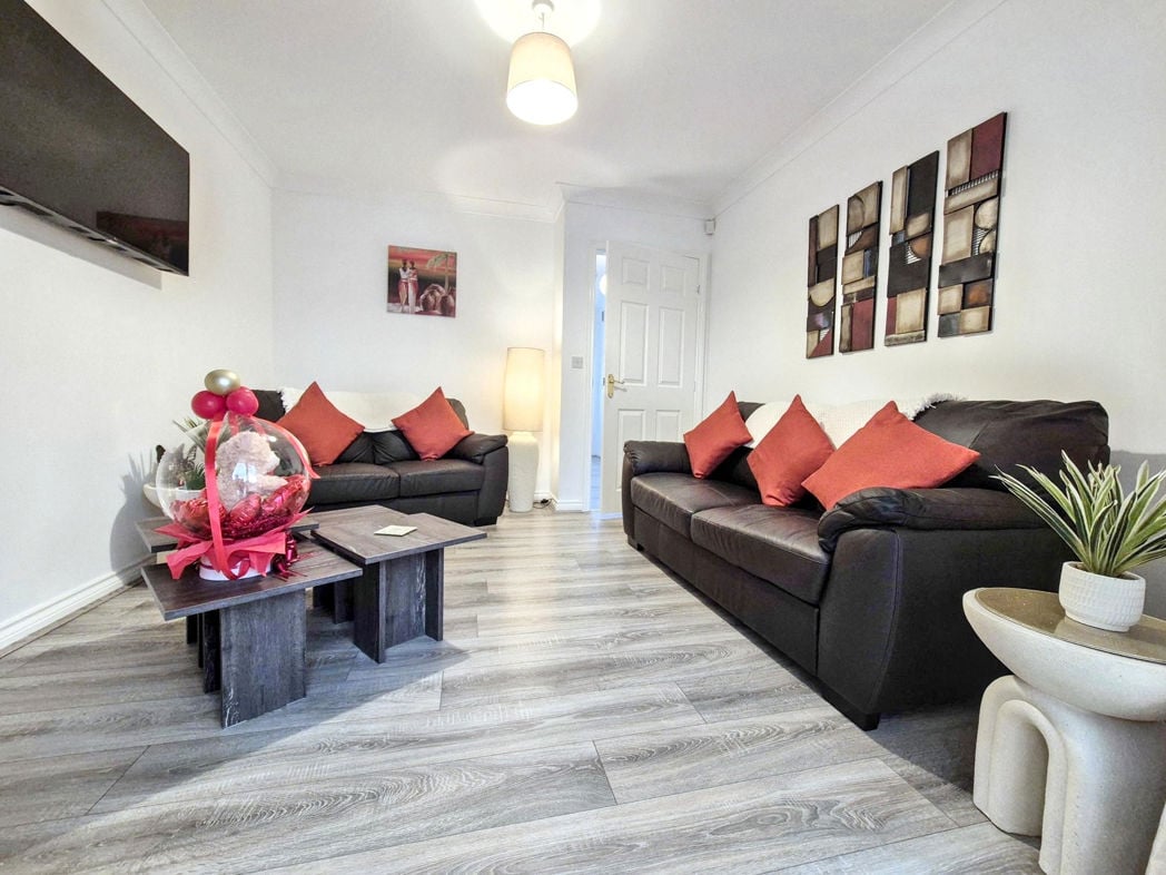Property image 6 of 24