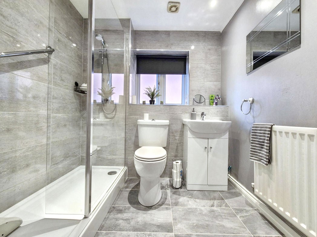 Property image 3 of 24