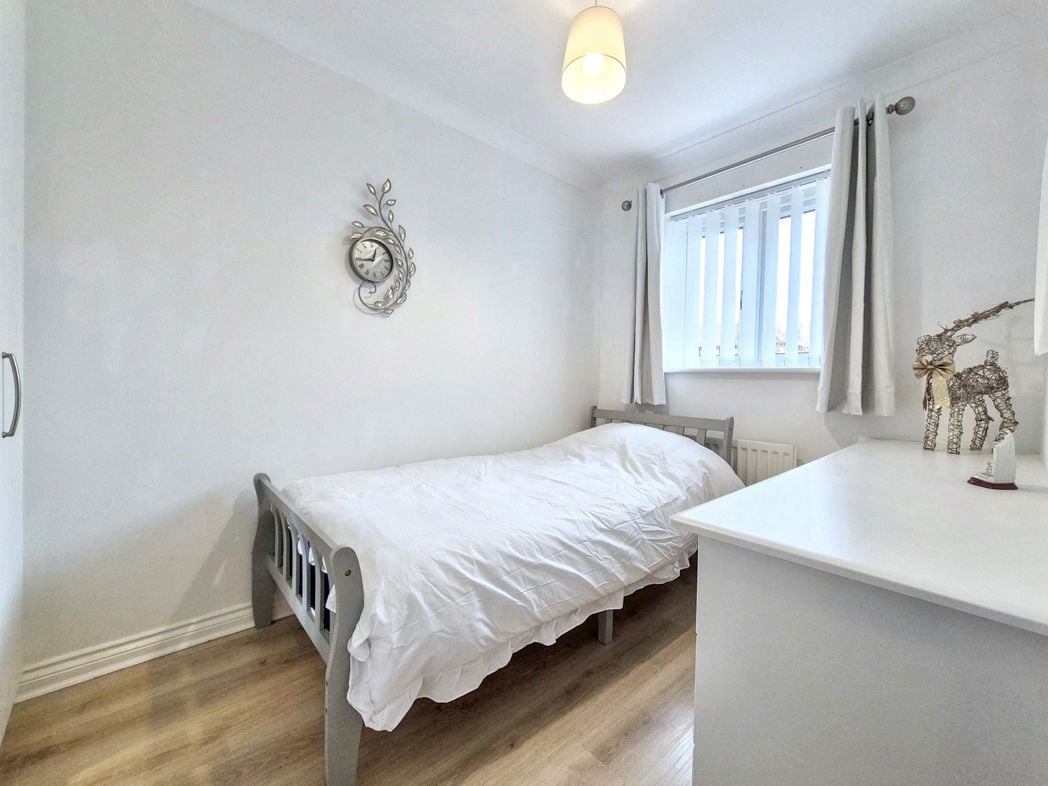 Property image 11 of 24