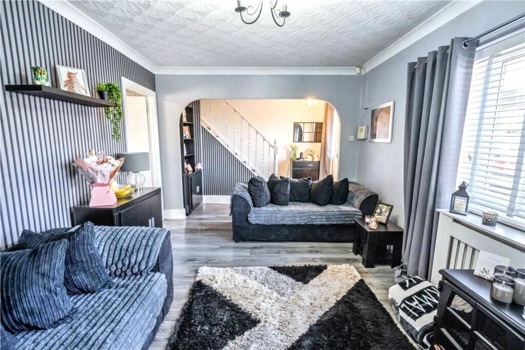 Property image 3 of 13