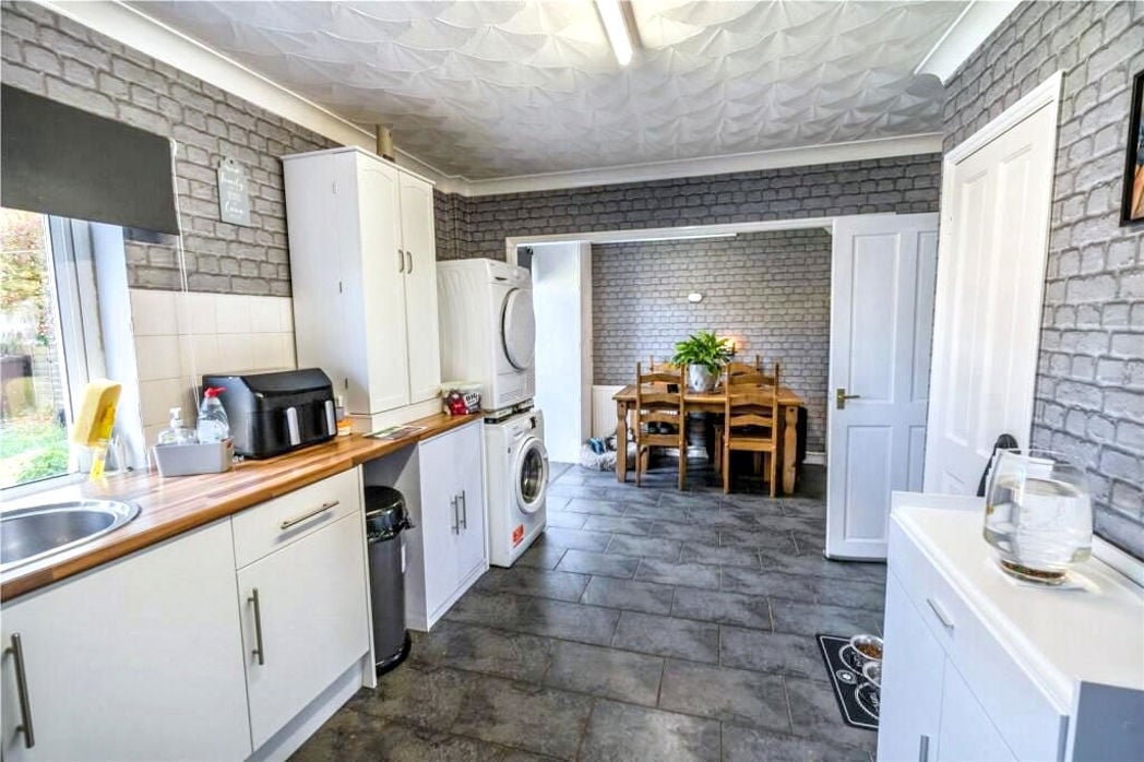 Property image 5 of 13