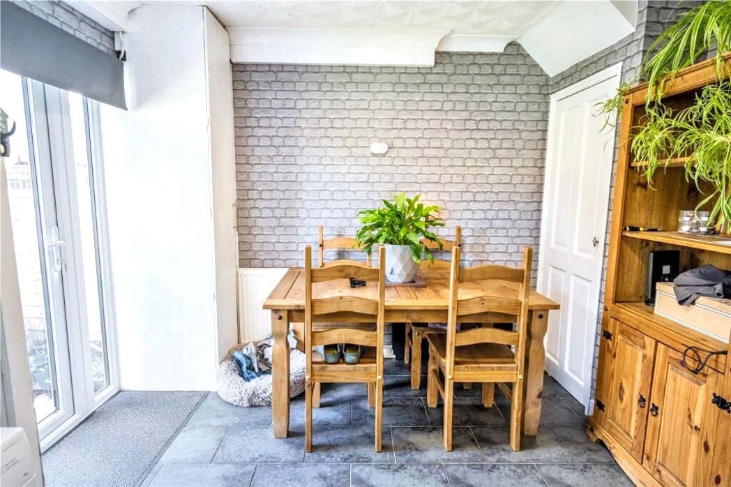 Property image 6 of 13