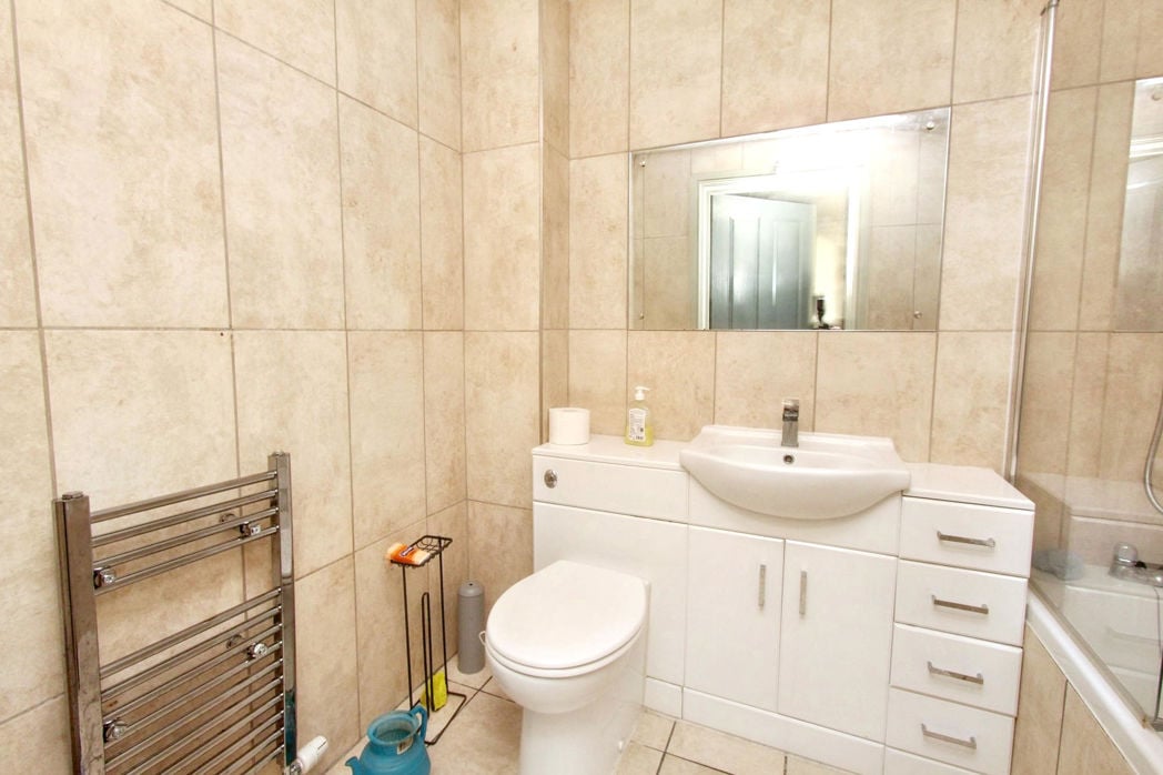 Property image 5 of 6