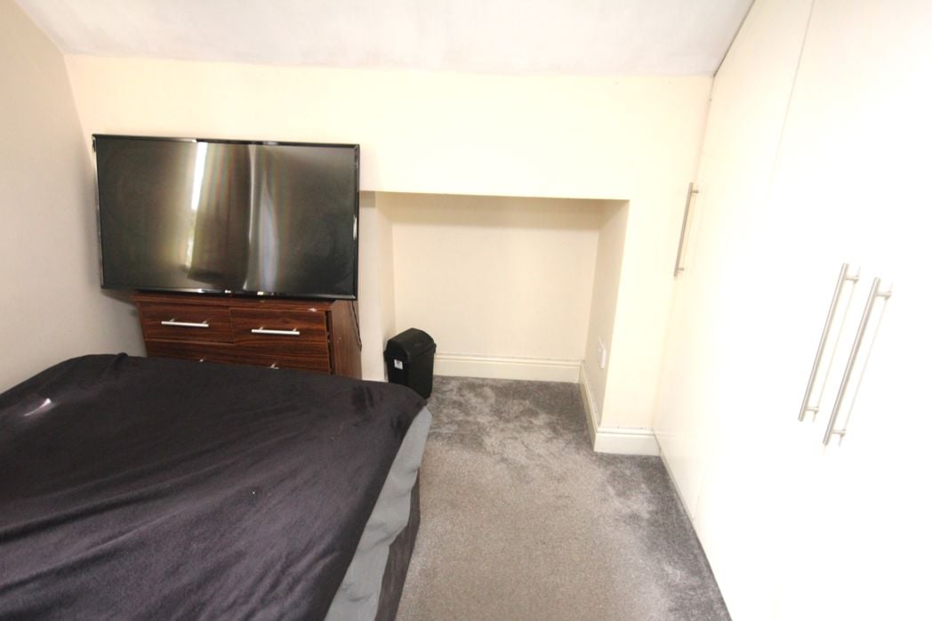 Property image 12 of 19