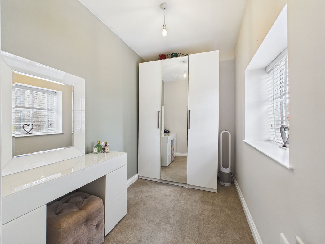 Property image 11 of 13