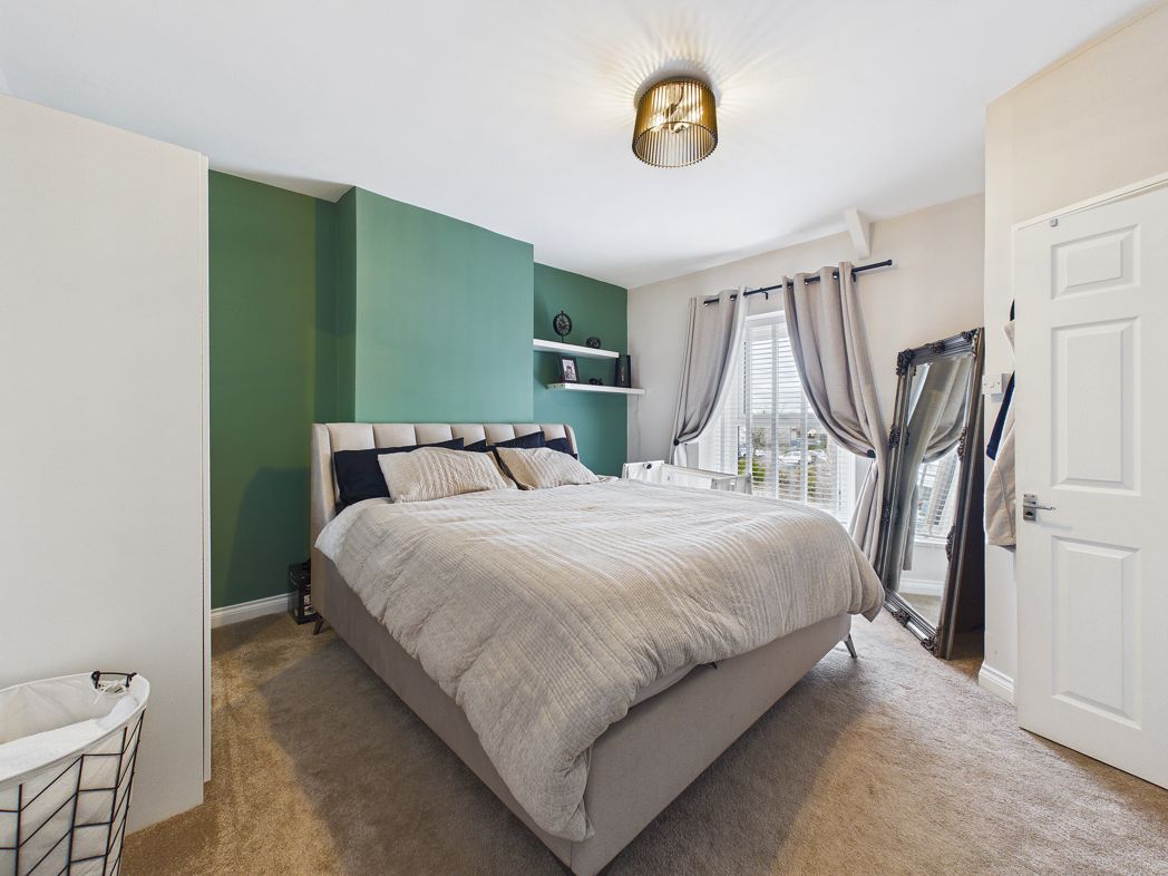 Property image 8 of 13