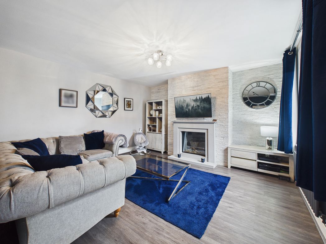 Property image 2 of 13