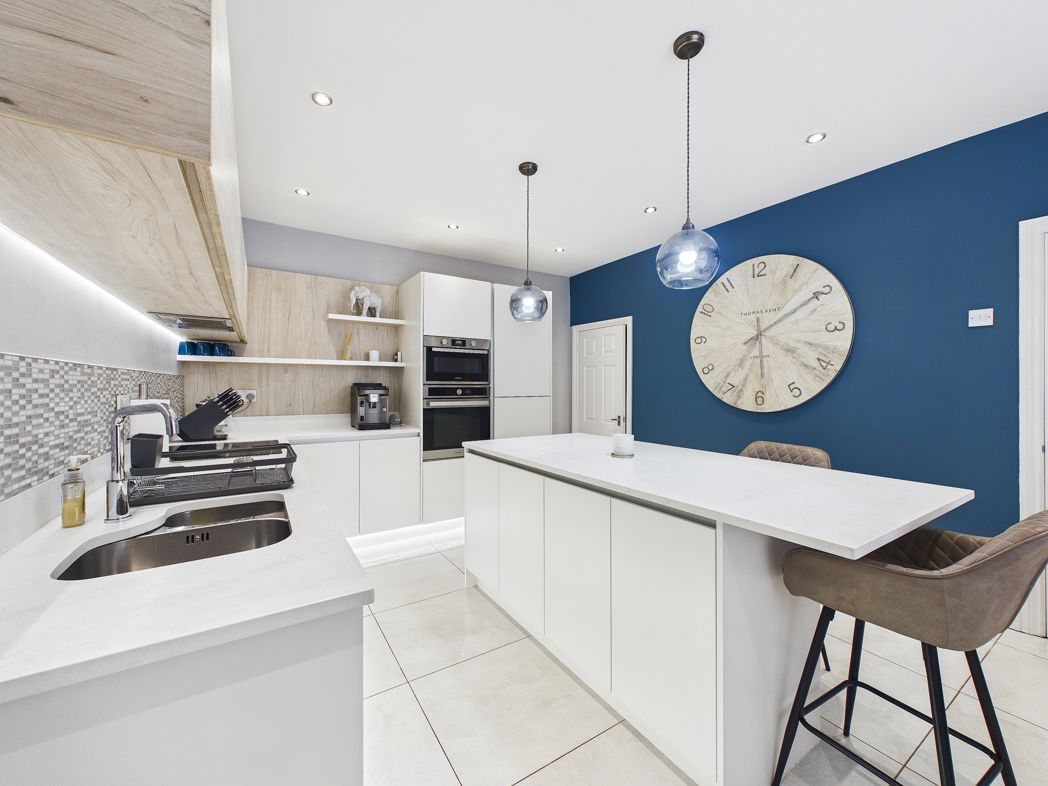 Property image 3 of 13