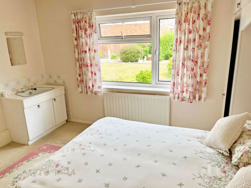 Property image 10 of 18