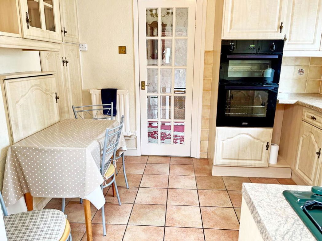 Property image 7 of 18
