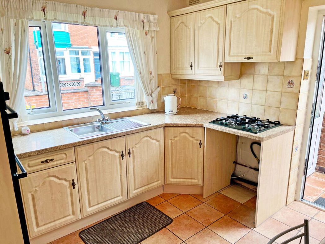 Property image 6 of 18
