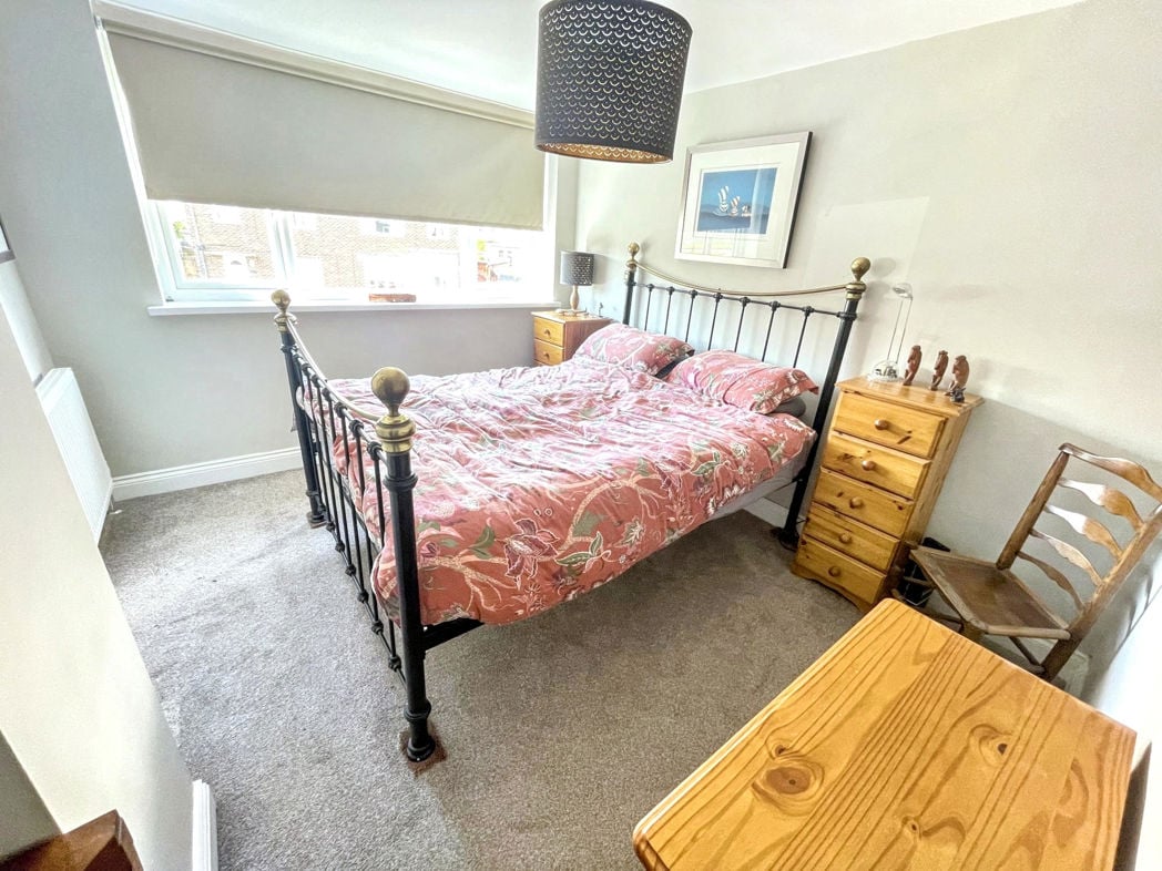 Property image 7 of 9