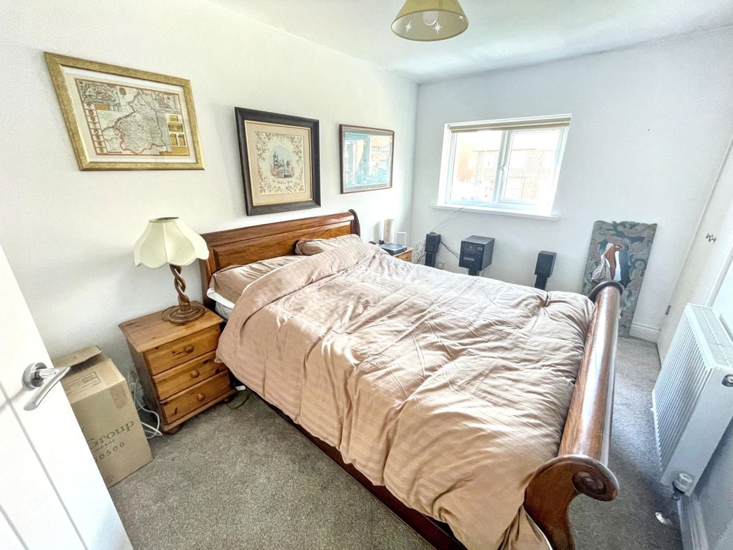 Property image 8 of 9