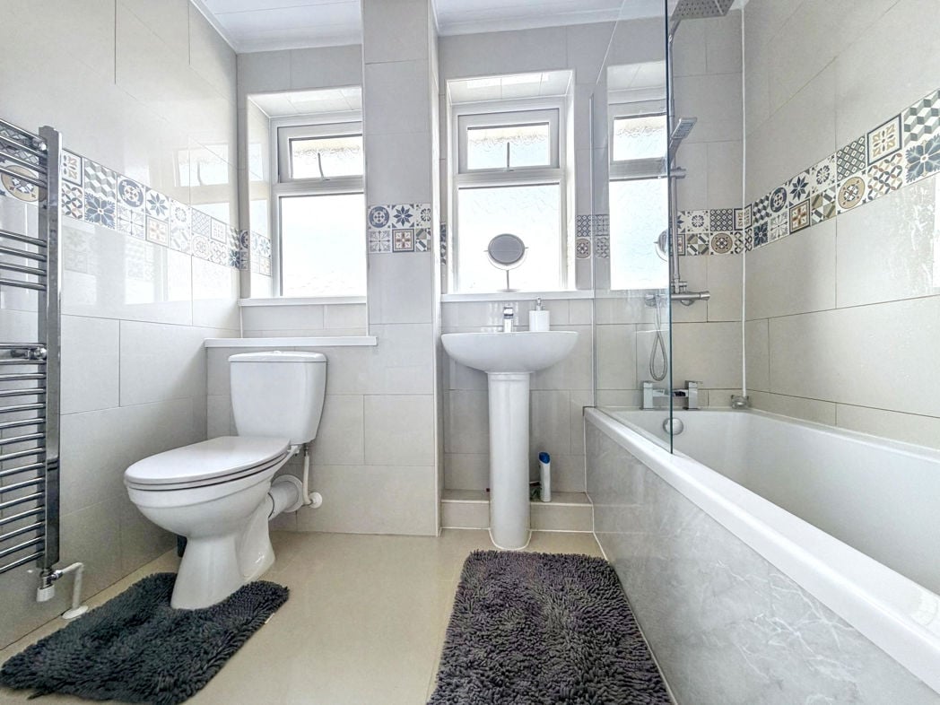 Property image 17 of 21