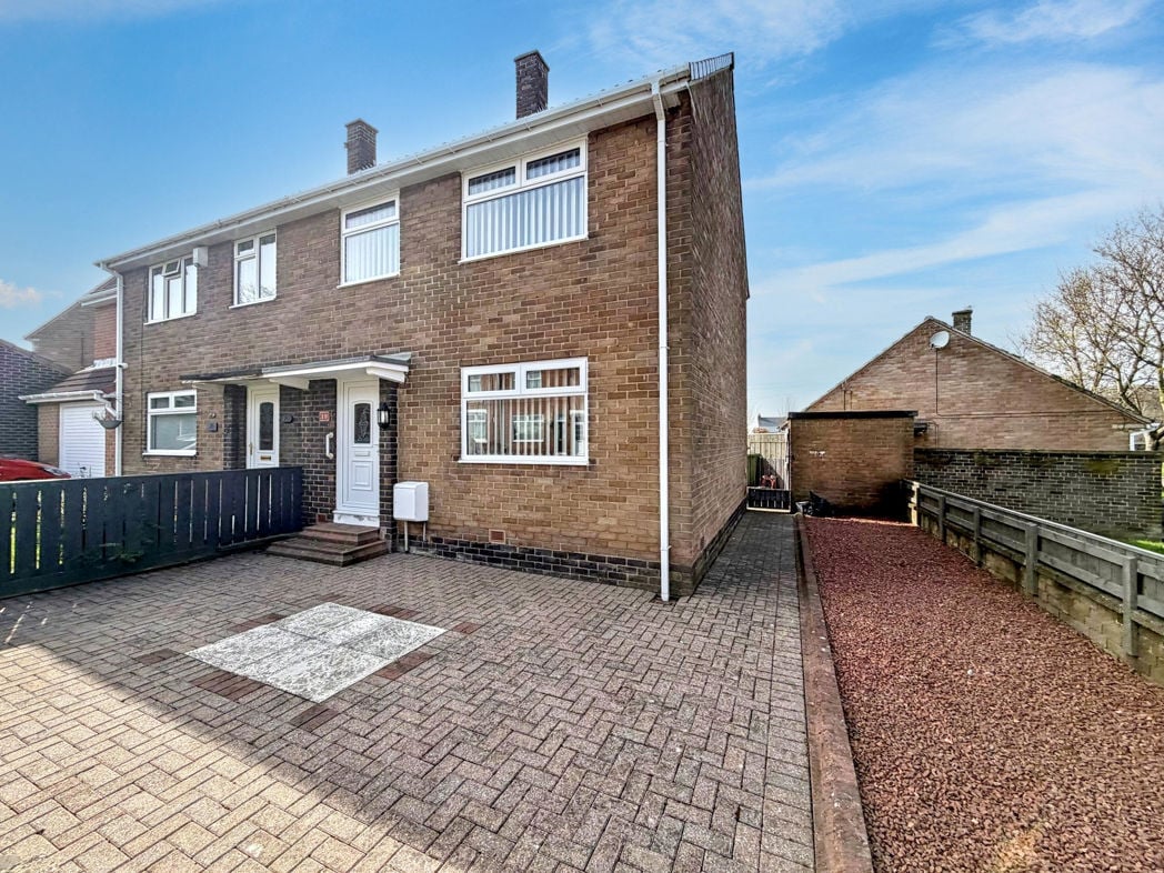 Property image 1 of 21