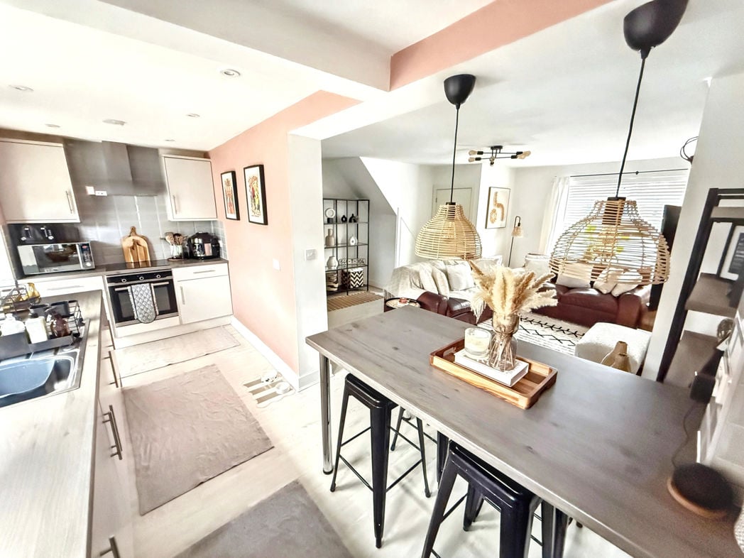 Property image 3 of 11