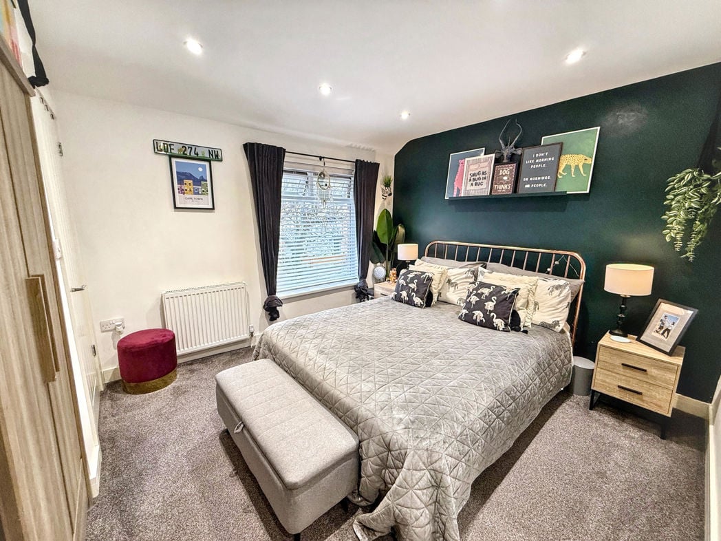 Property image 7 of 11