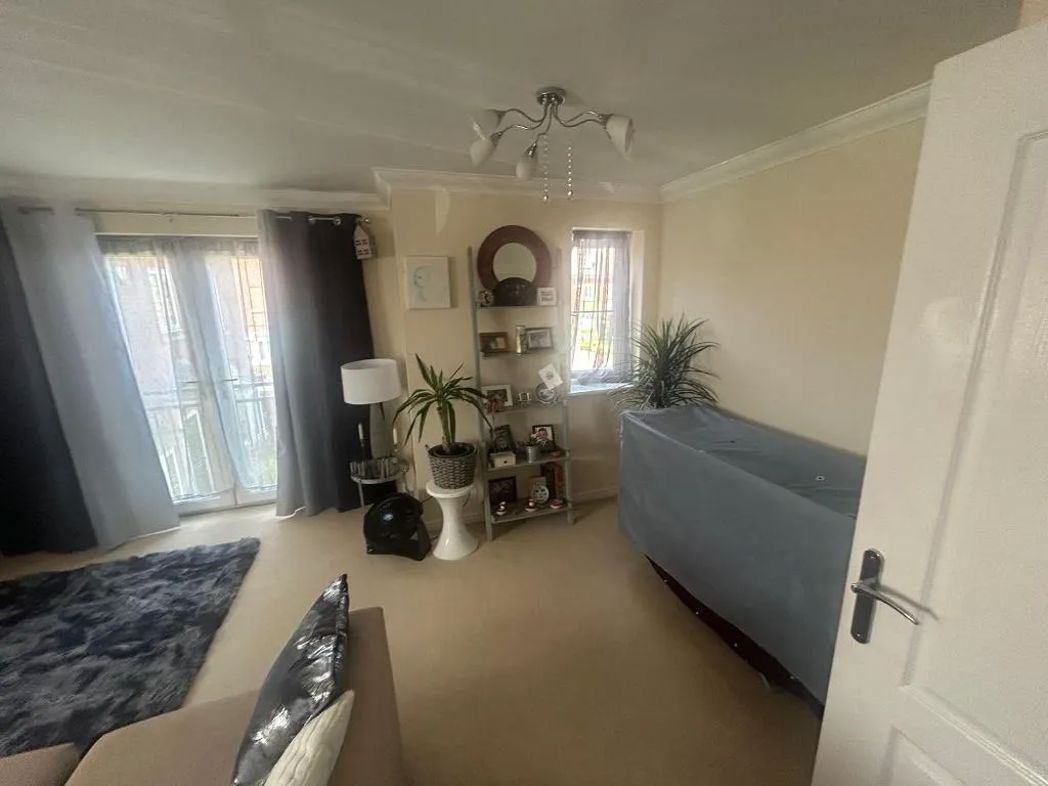 Property image 1 of 8