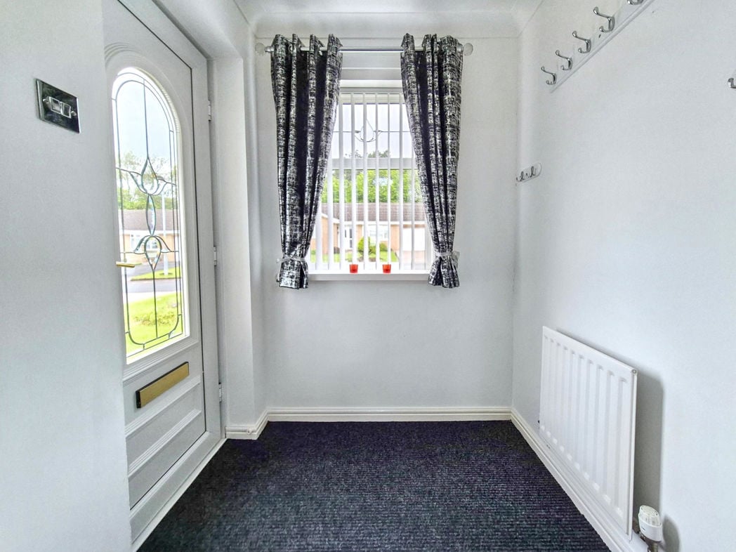 Property image 4 of 42
