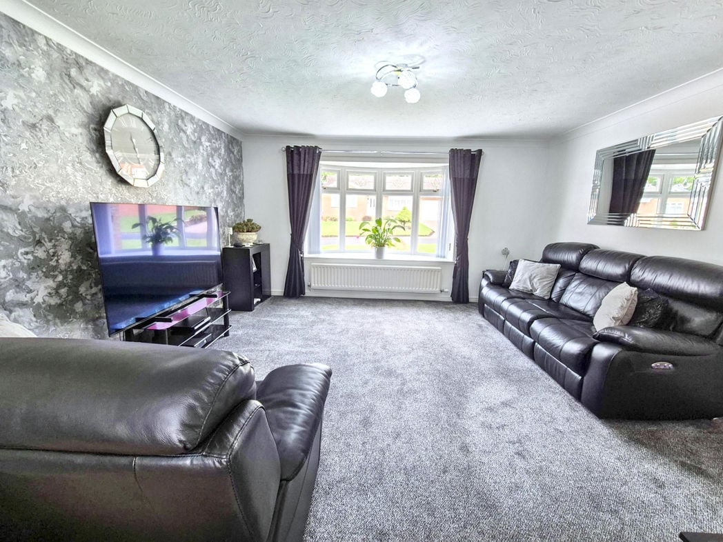 Property image 8 of 42