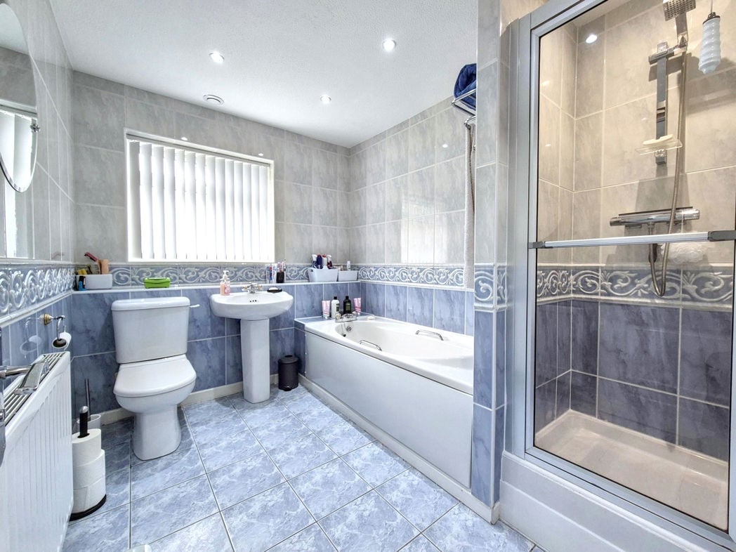 Property image 30 of 42