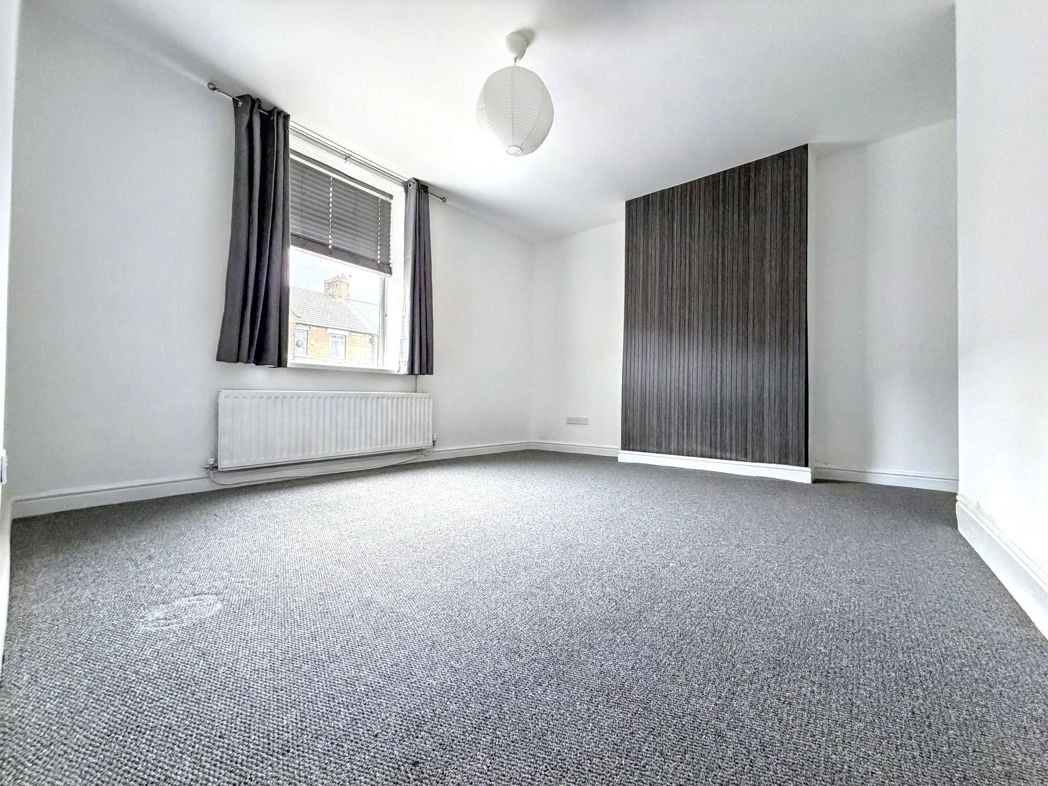 Property image 2 of 20