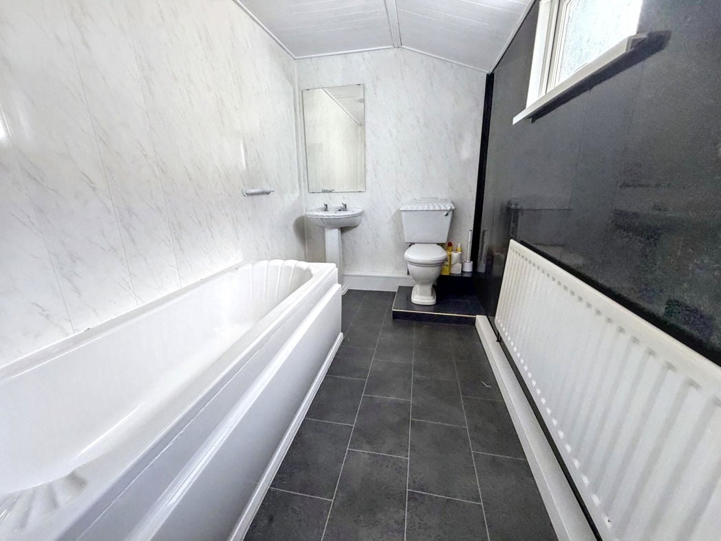 Property image 10 of 20