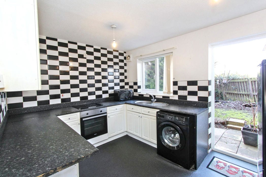 Property image 2 of 9